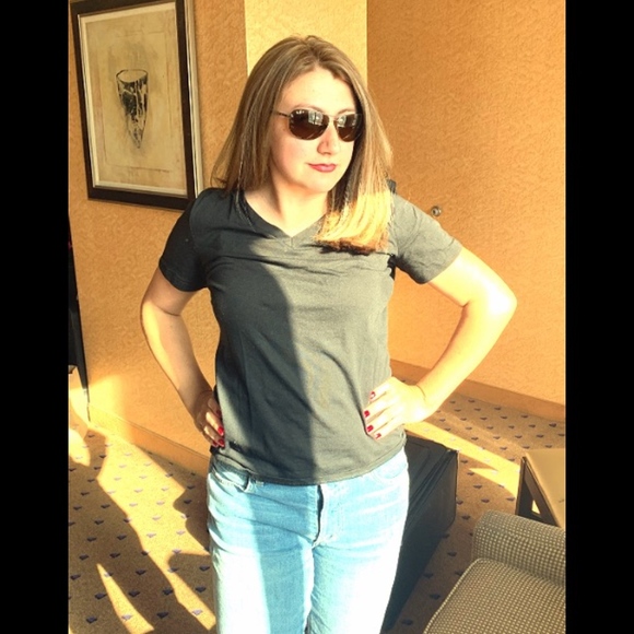 Meet your Posher, Michelle - Picture 1 of 1